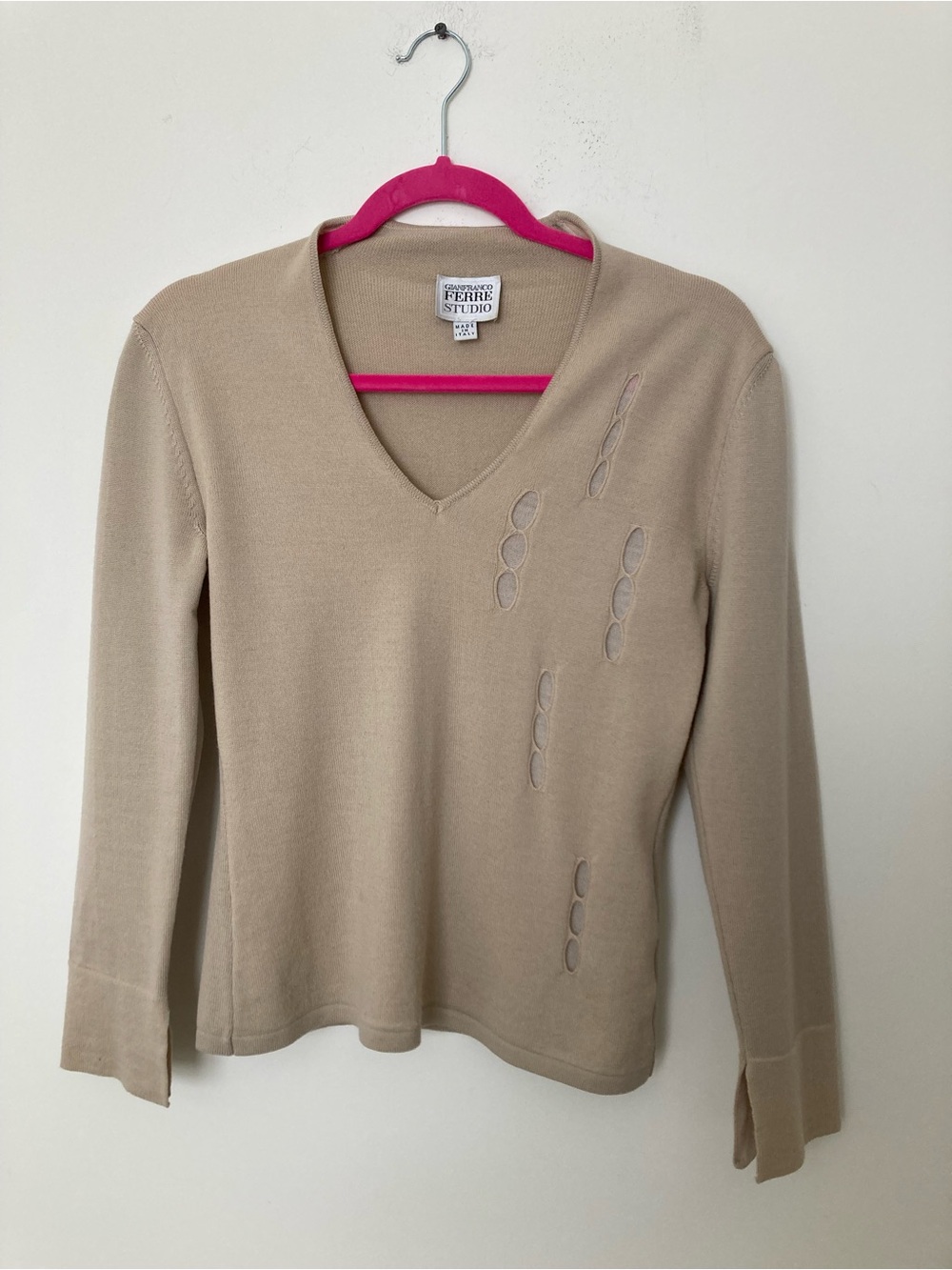Gianfranco Ferré Studio Beige V-Neck Sweater